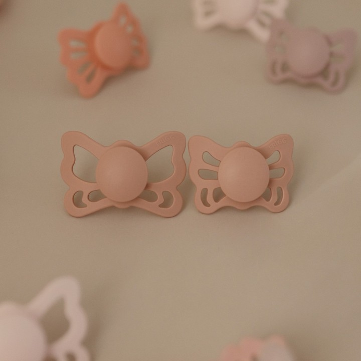 ANAT. SILICONE PACIFIER 2 PACK BUTTERFLY SILKY S./CREAM 6+