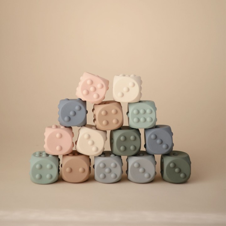 DICE - PRESS TOY (SET OF 2) SOLID TRADEWINDS+STONE 7x7x7 CM