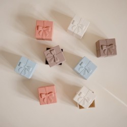 PACK 4 PZAS. REGALOS SOLID MULTI 7x7x7 CM