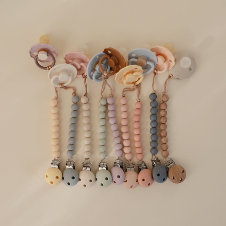 PACIFIER CLIP HERA SOFT LILAC 19x1.5 CM